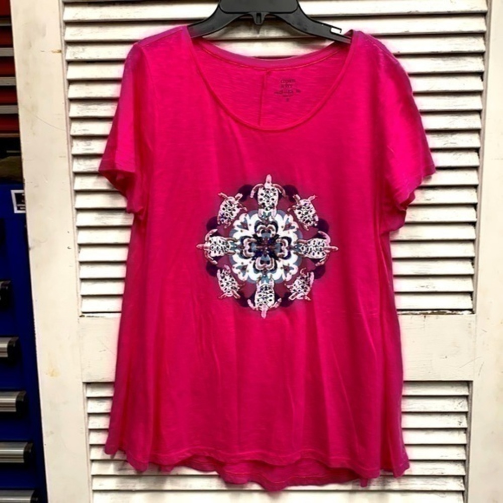 Crown & Ivy Pink Swing Top size Small
